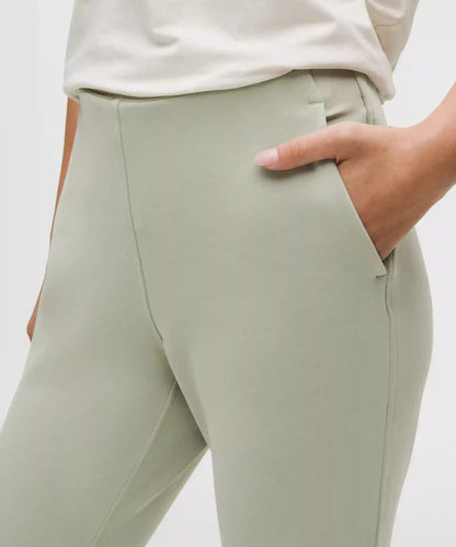 Brushed Softstreme Mid-Rise Flared Pant *Regular