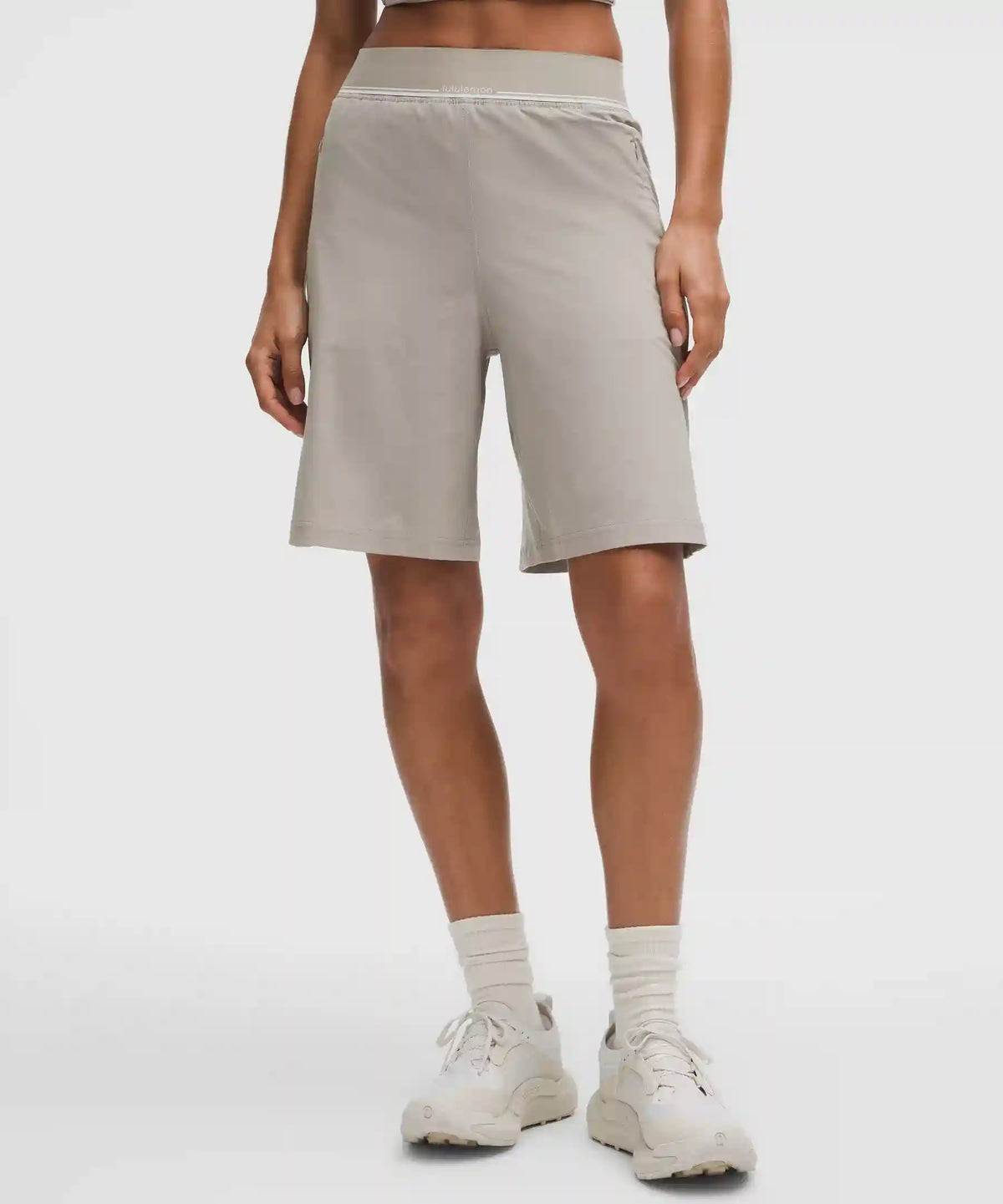 Swift Relaxed Short 9" *Logo Waistband