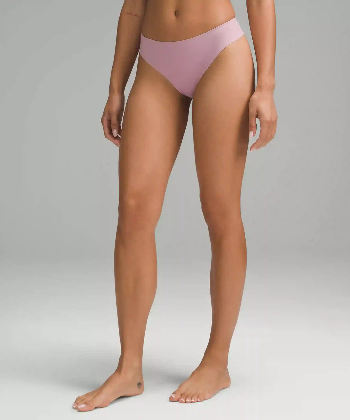InvisiWear Mid-Rise Thong Underwear *3 Pack