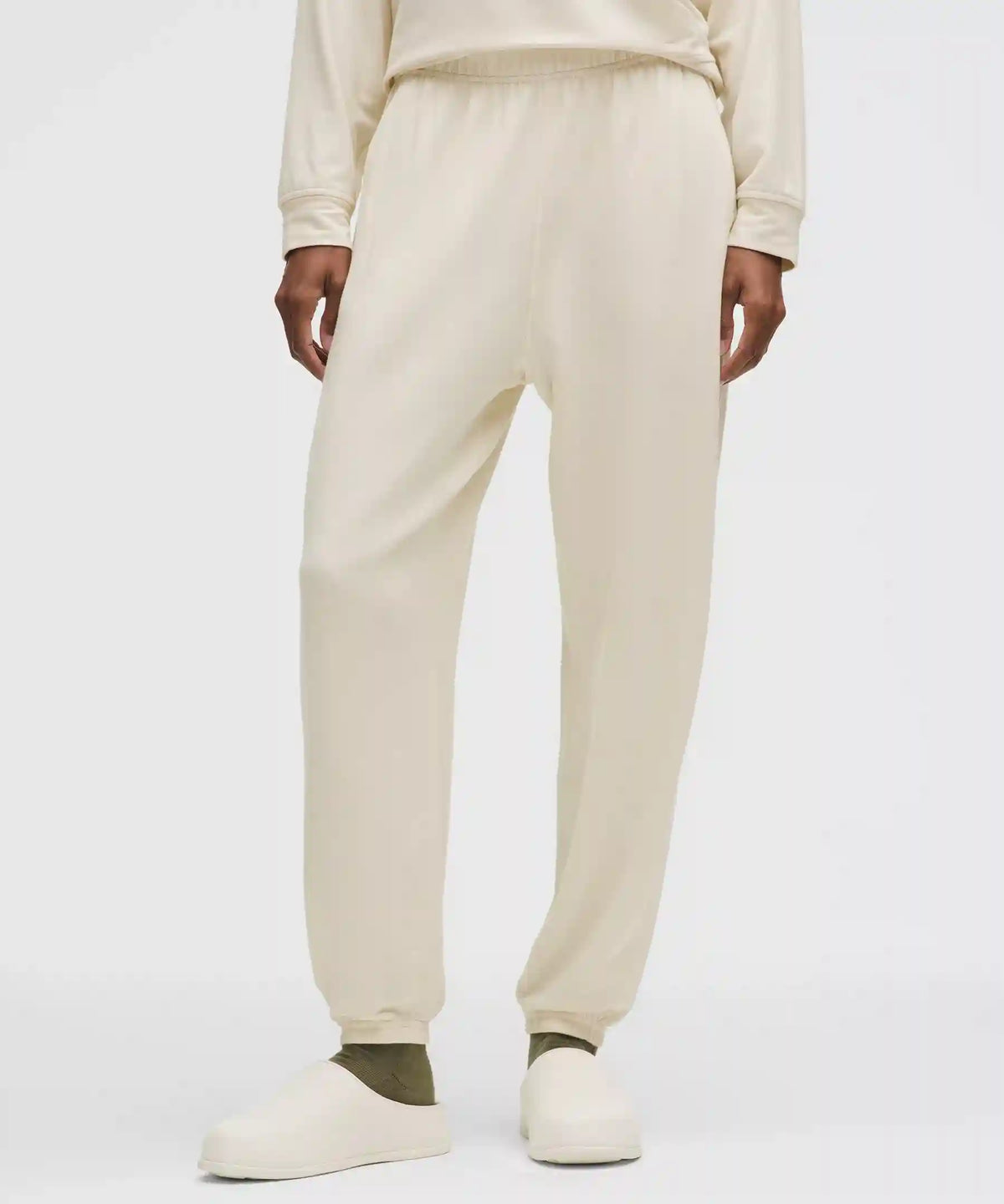 BeCalm Oversized Mid-Rise Pant