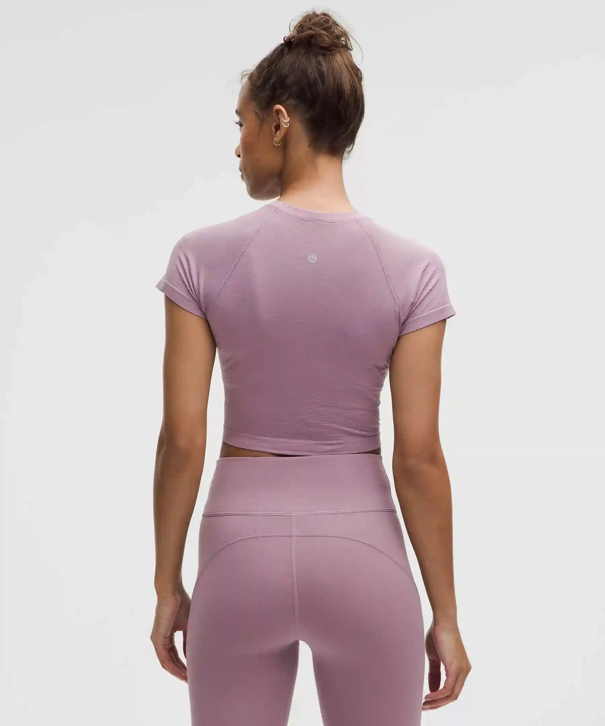 Swiftly Tech Cropped Short-Sleeve Shirt 2.0