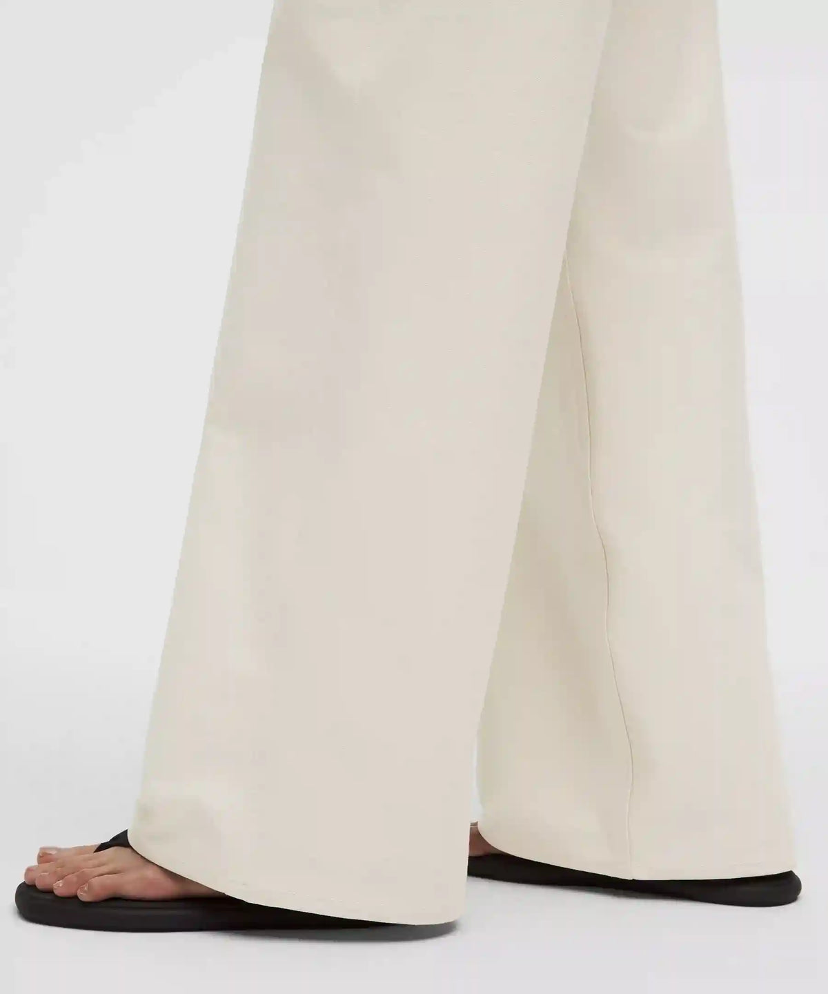 EasyFive Low-Rise Classic Wide-Leg Pant *Short