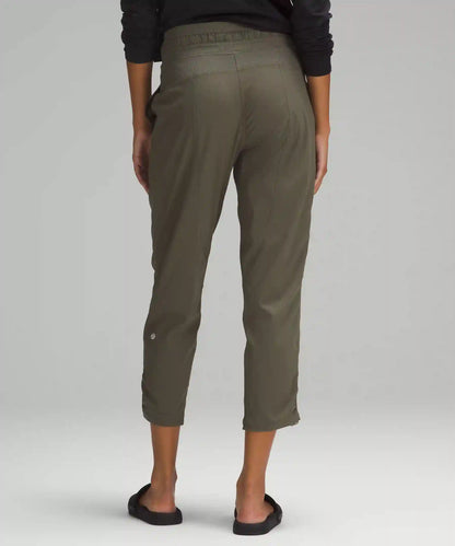 Dance Studio Mid-Rise Cropped Pant