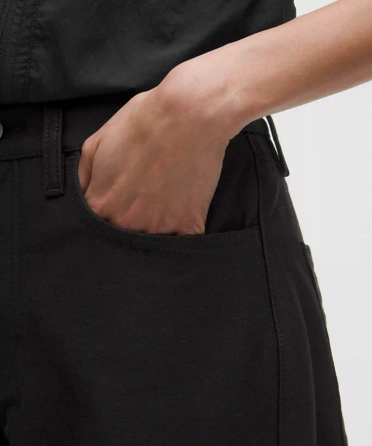 EasyFive Low-Rise Classic Wide-Leg Pant *Regular