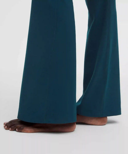 Groove Nulu High-Rise Flared Pant *Short