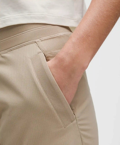 Dance Studio Mid-Rise Pant *Regular