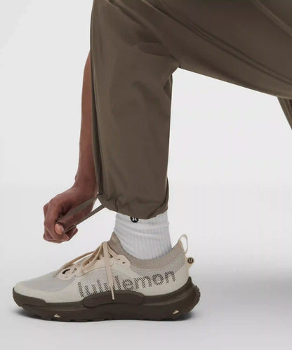 Zero Tucks Relaxed-Fit Pant *Regular