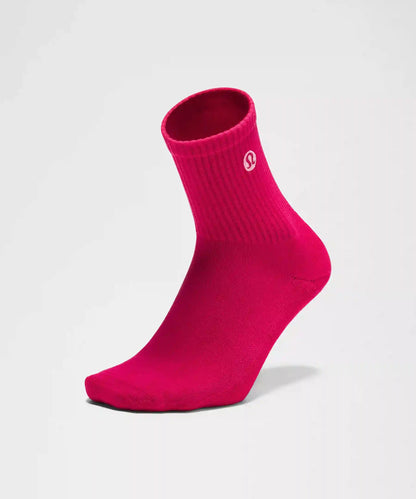 Unisex Daily Essential Quarter Socks