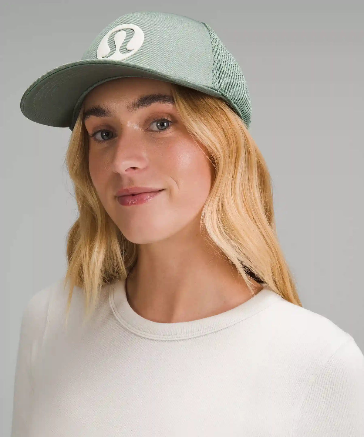 Trucker Hat *Logo