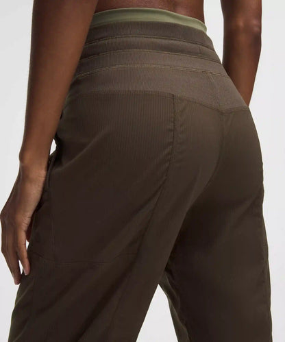 Dance Studio Mid-Rise Pant *Regular