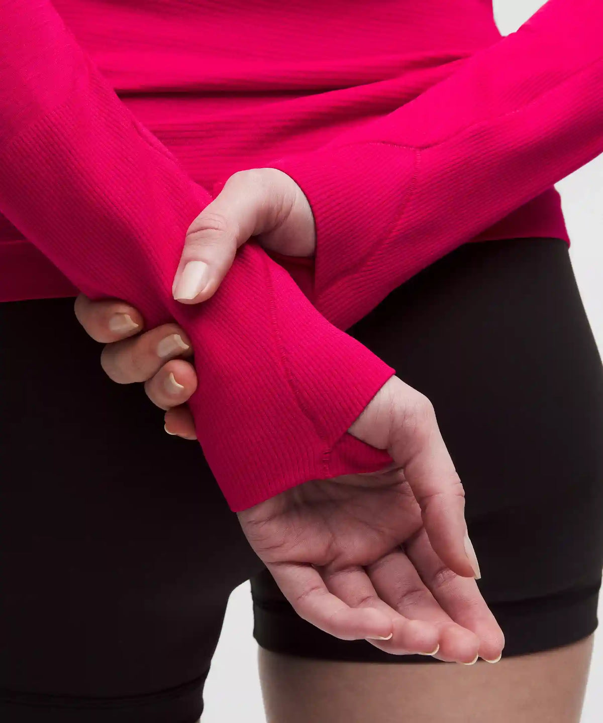 Swiftly Tech Long-Sleeve Shirt 2.0 *Hip Length
