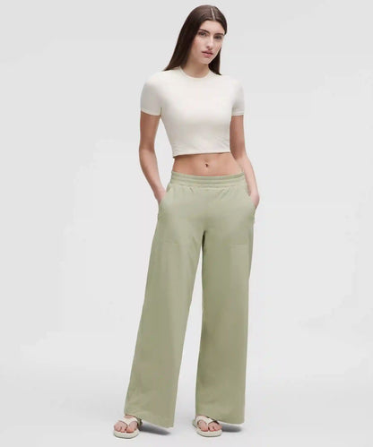 Swift Mid-Rise Wide-Leg Pant