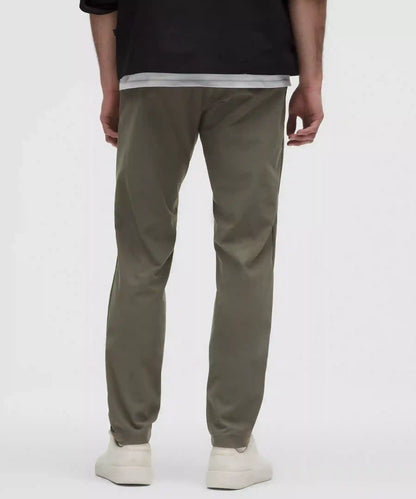 Commission Classic-Fit Pant 32L