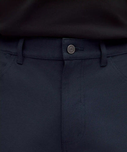 EasyFive Relaxed-Fit Short 7"