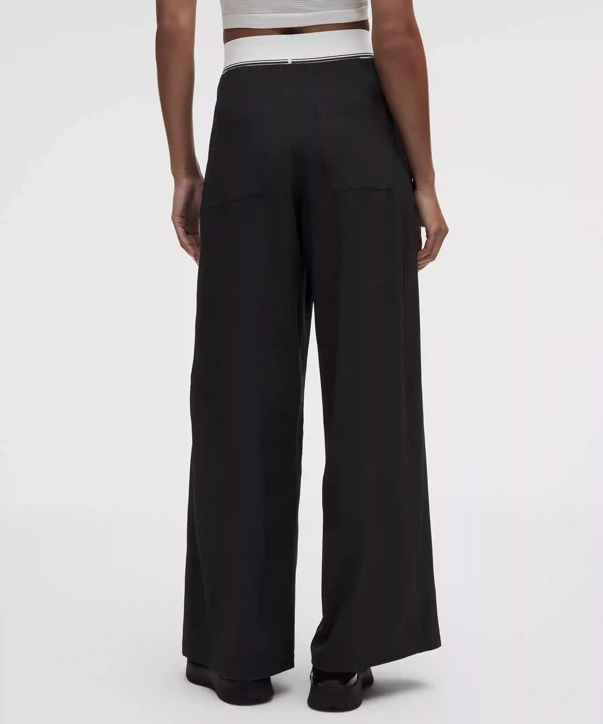 Swift High-Rise Wide-Leg Pant *Logo Waistband