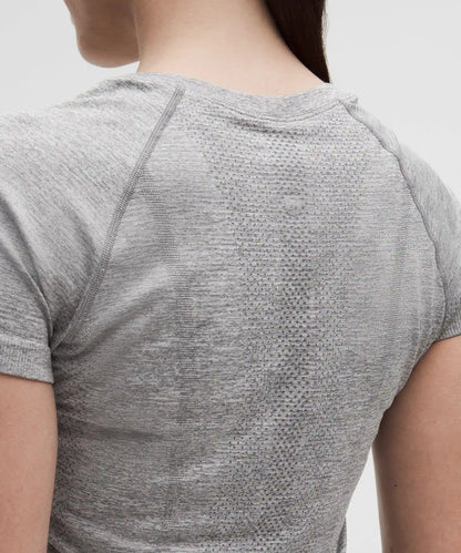 Swiftly Tech Short-Sleeve Shirt 2.0 *Hip Length