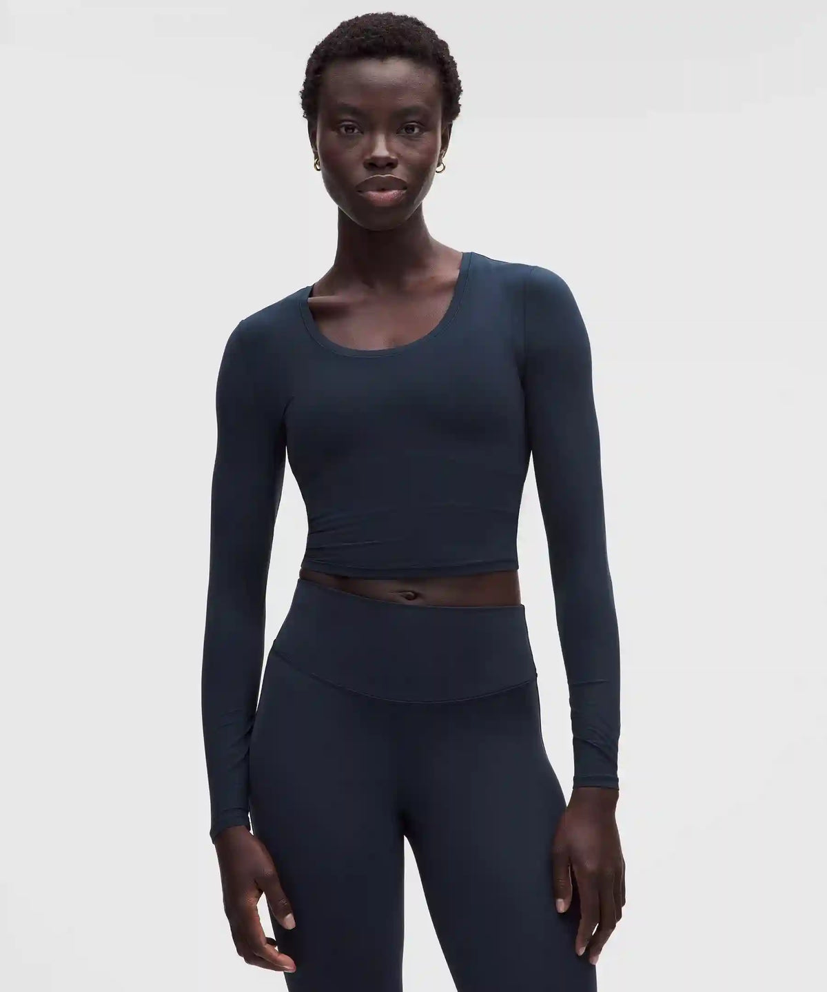 Unrestricted Power Cropped Long-Sleeve Shirt