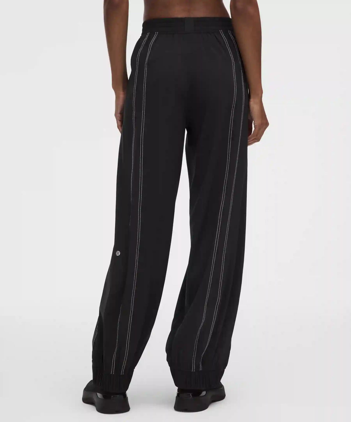 Define High-Rise Swift Jogger *Regular