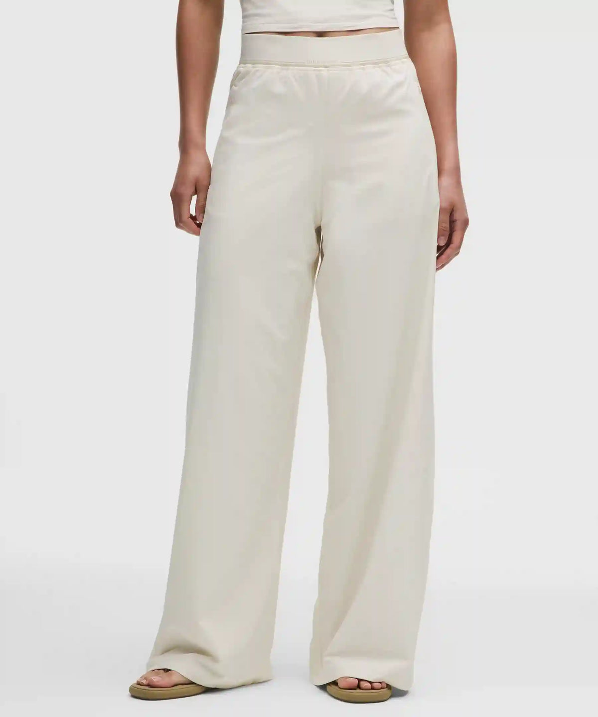 Swift High-Rise Wide-Leg Pant *Logo Waistband