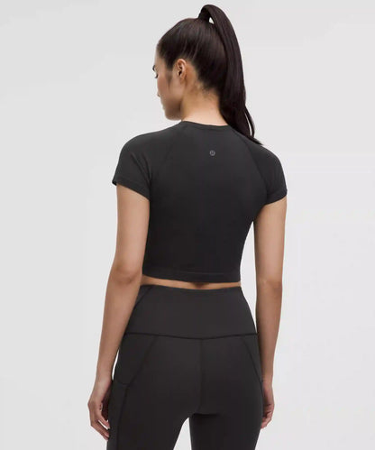 Swiftly Tech Cropped Short-Sleeve Shirt 2.0