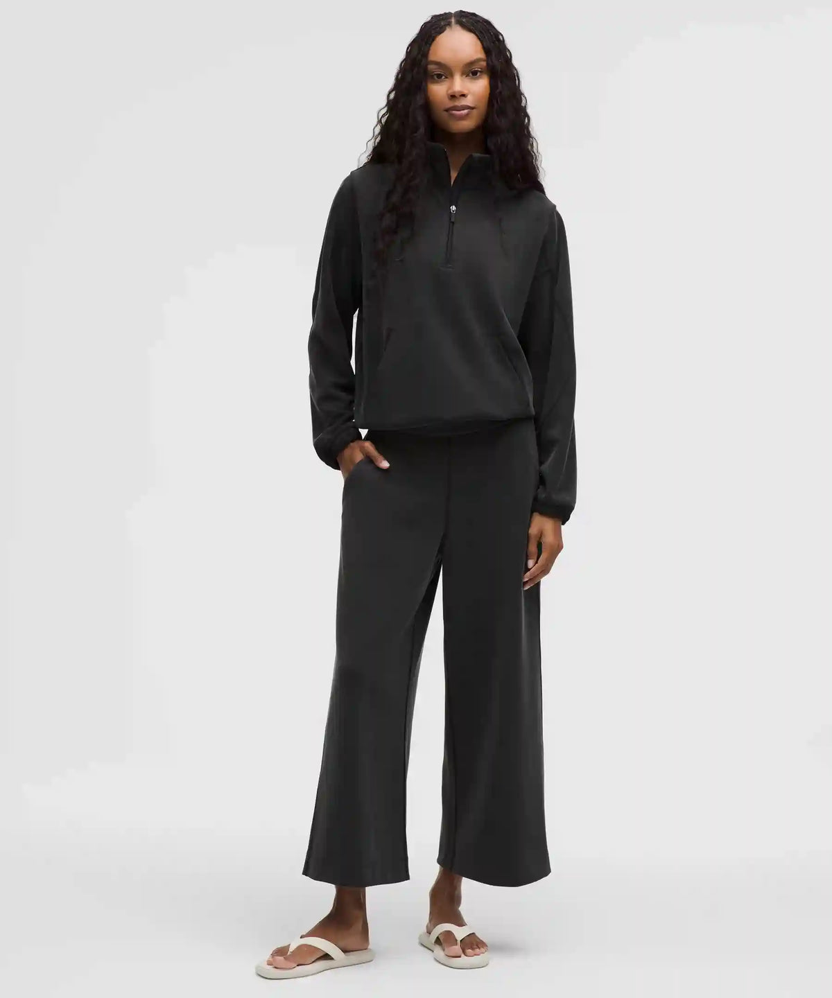 Softstreme High-Rise Wide-Leg Cropped Pant