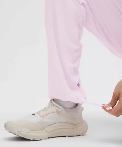 Dance Studio Mid-Rise Pant *Regular
