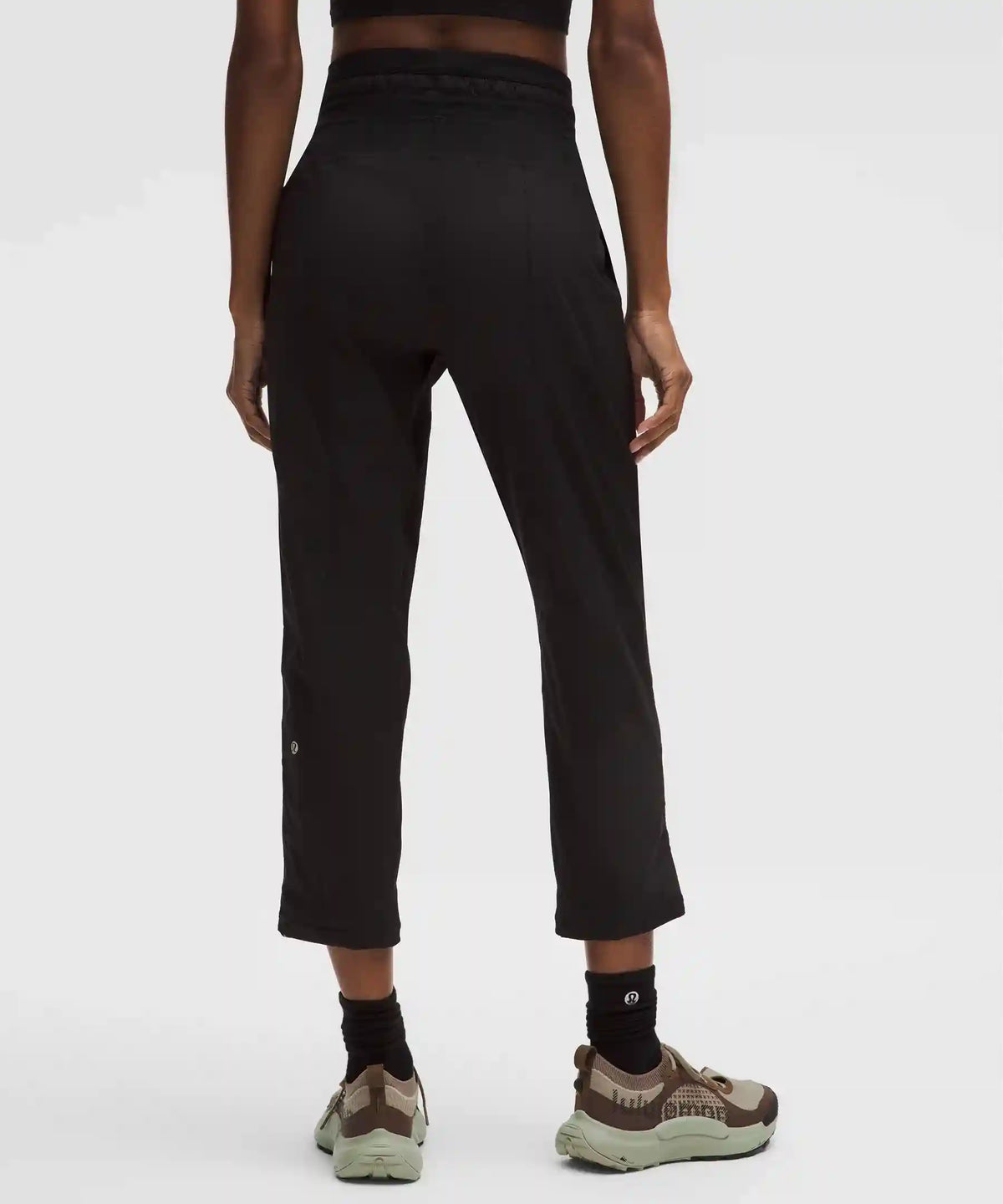 Dance Studio Mid-Rise Cropped Pant