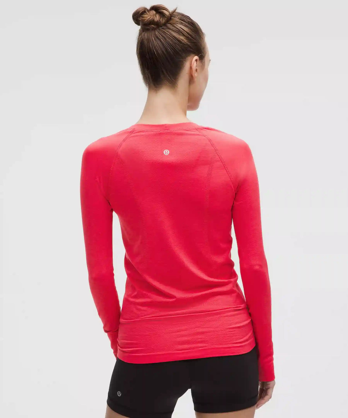 Swiftly Tech Long-Sleeve Shirt 2.0 *Hip Length