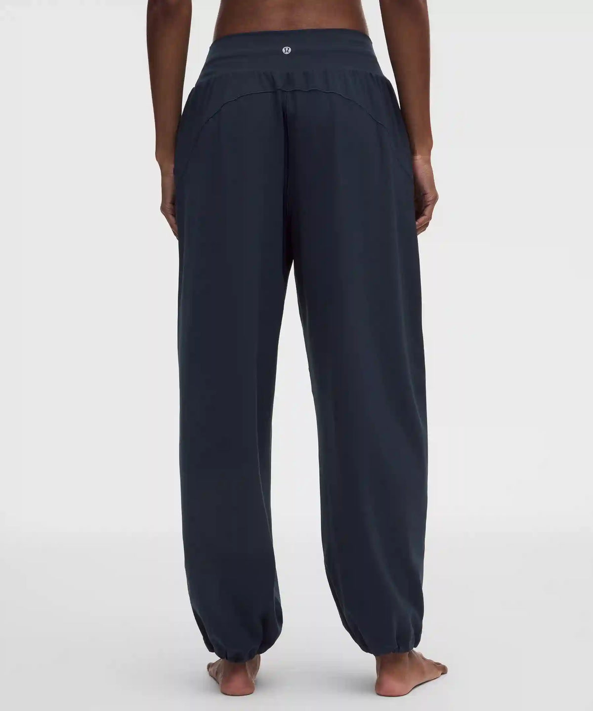 Groove Low-Rise Relaxed Cinch Pant *Regular