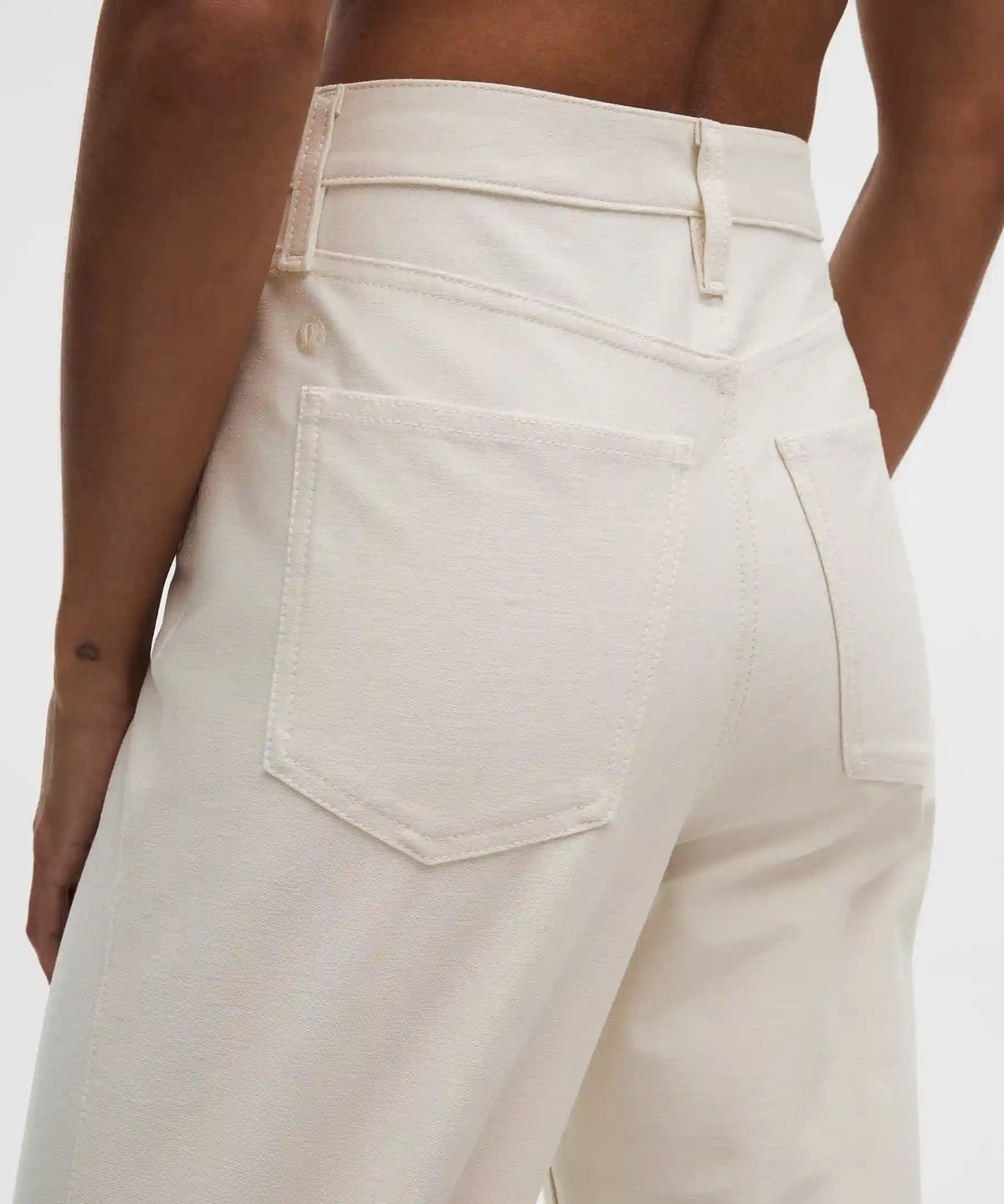 EasyFive High-Rise Subtle-Flare Pant *Regular