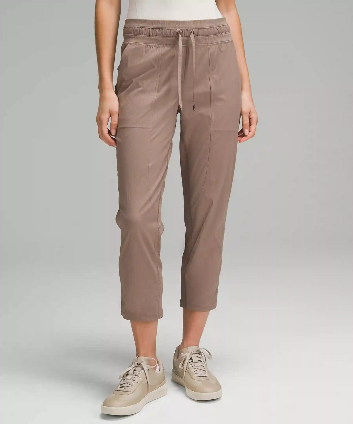 Dance Studio Mid-Rise Cropped Pant