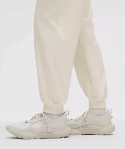 Daydrift High-Rise Jogger *Regular