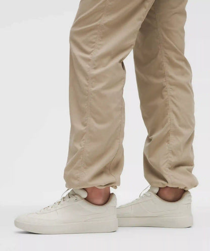 Dance Studio Mid-Rise Pant *Regular