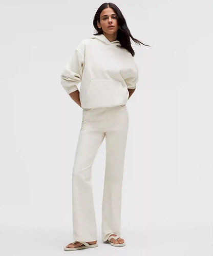 EasyFive High-Rise Subtle-Flare Pant *Short