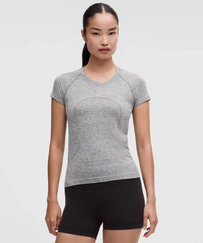 Swiftly Tech Short-Sleeve Shirt 2.0 *Waist Length