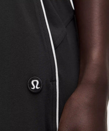 Court Rival Wide-Leg Track Pant Regular *Stitched Logo