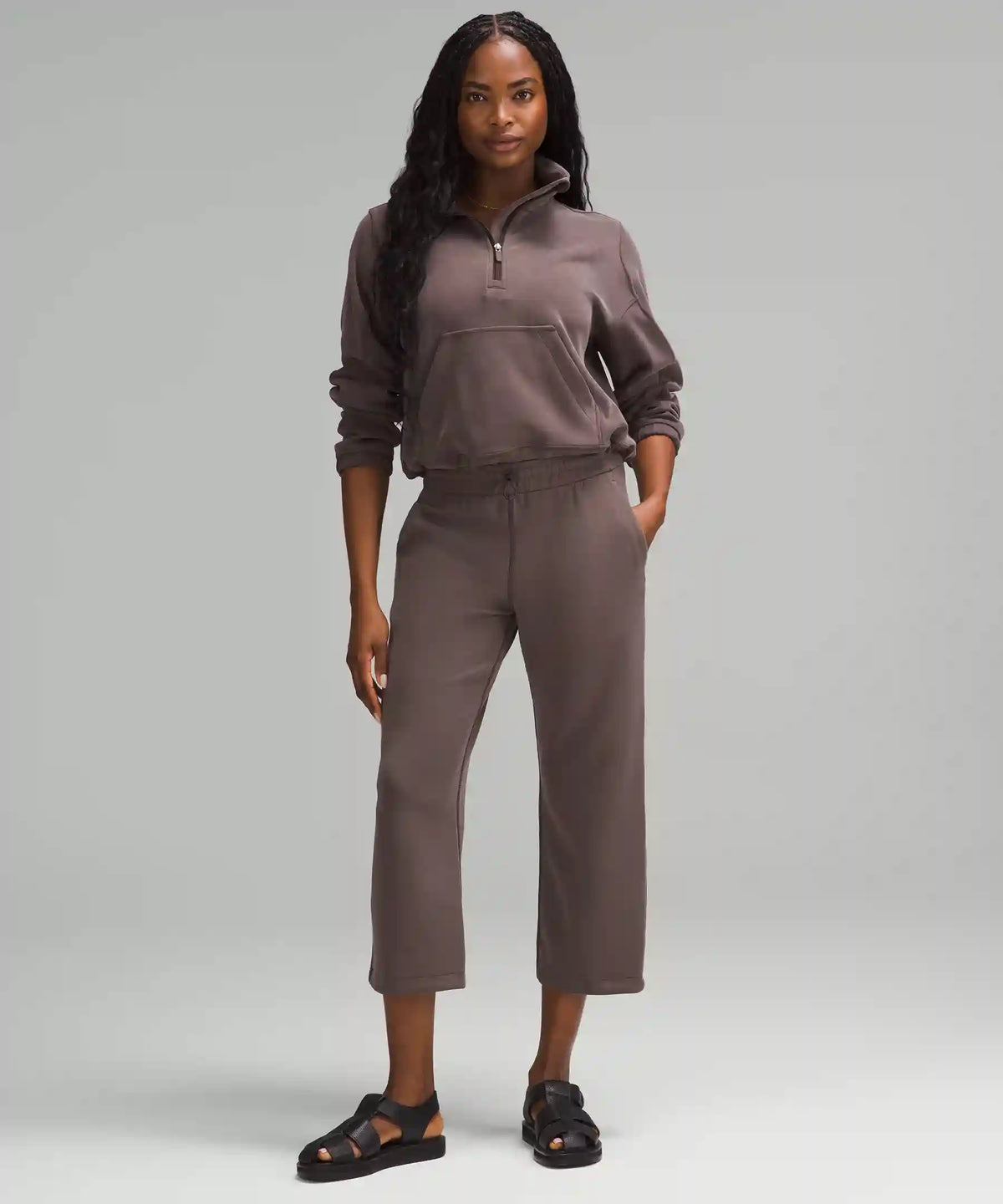 Softstreme High-Rise Straight-Leg Cropped Pant