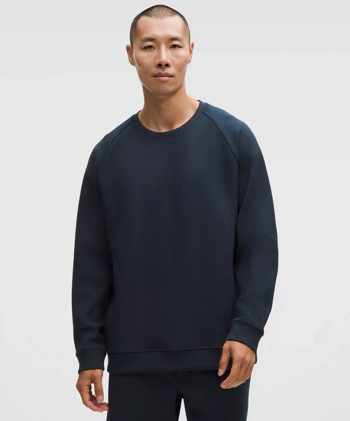 Smooth Spacer Classic-Fit Crew