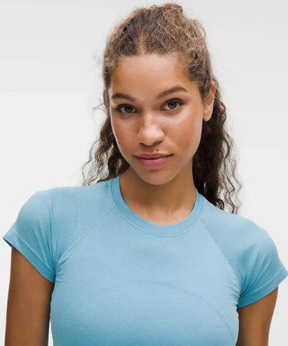Swiftly Tech Cropped Short-Sleeve Shirt 2.0