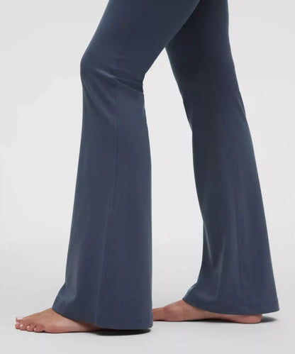 Groove Nulu High-Rise Flared Pant *Short