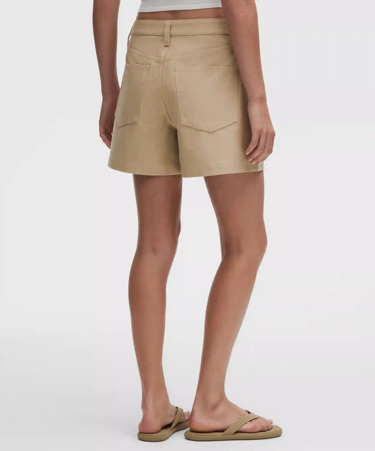 EasyFive Mid-Rise Short 4.5"