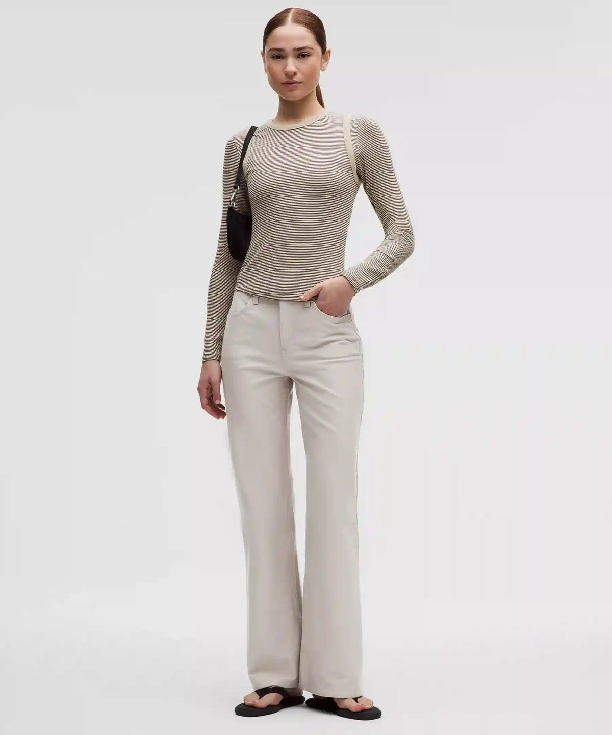EasyFive High-Rise Subtle-Flare Pant *Short
