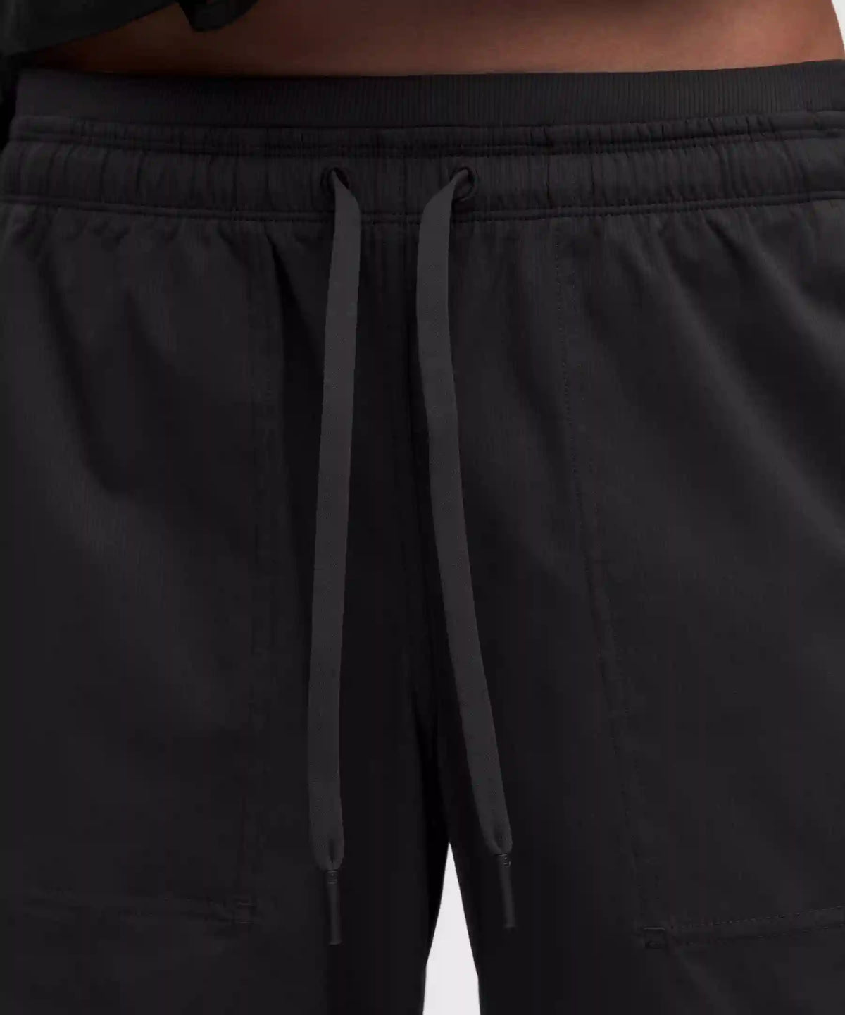 Dance Studio Evolve Low-Rise Oversized Pant *Regular