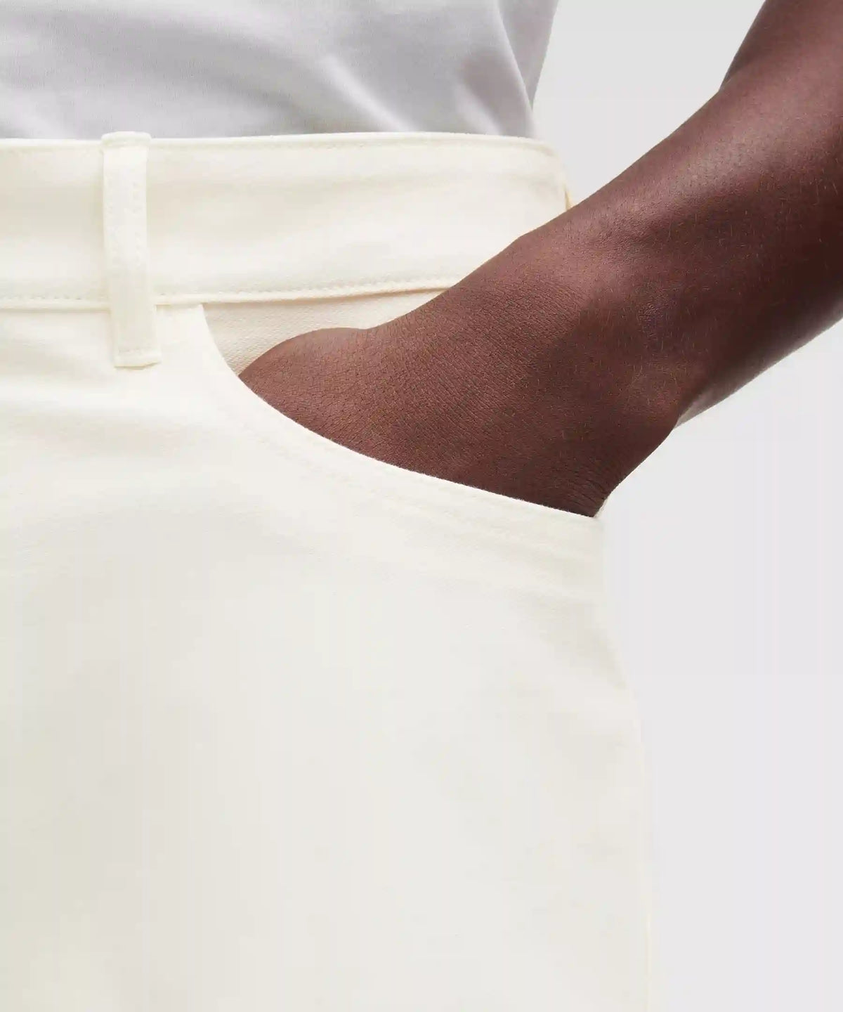 EasyFive Relaxed-Fit Short 7"