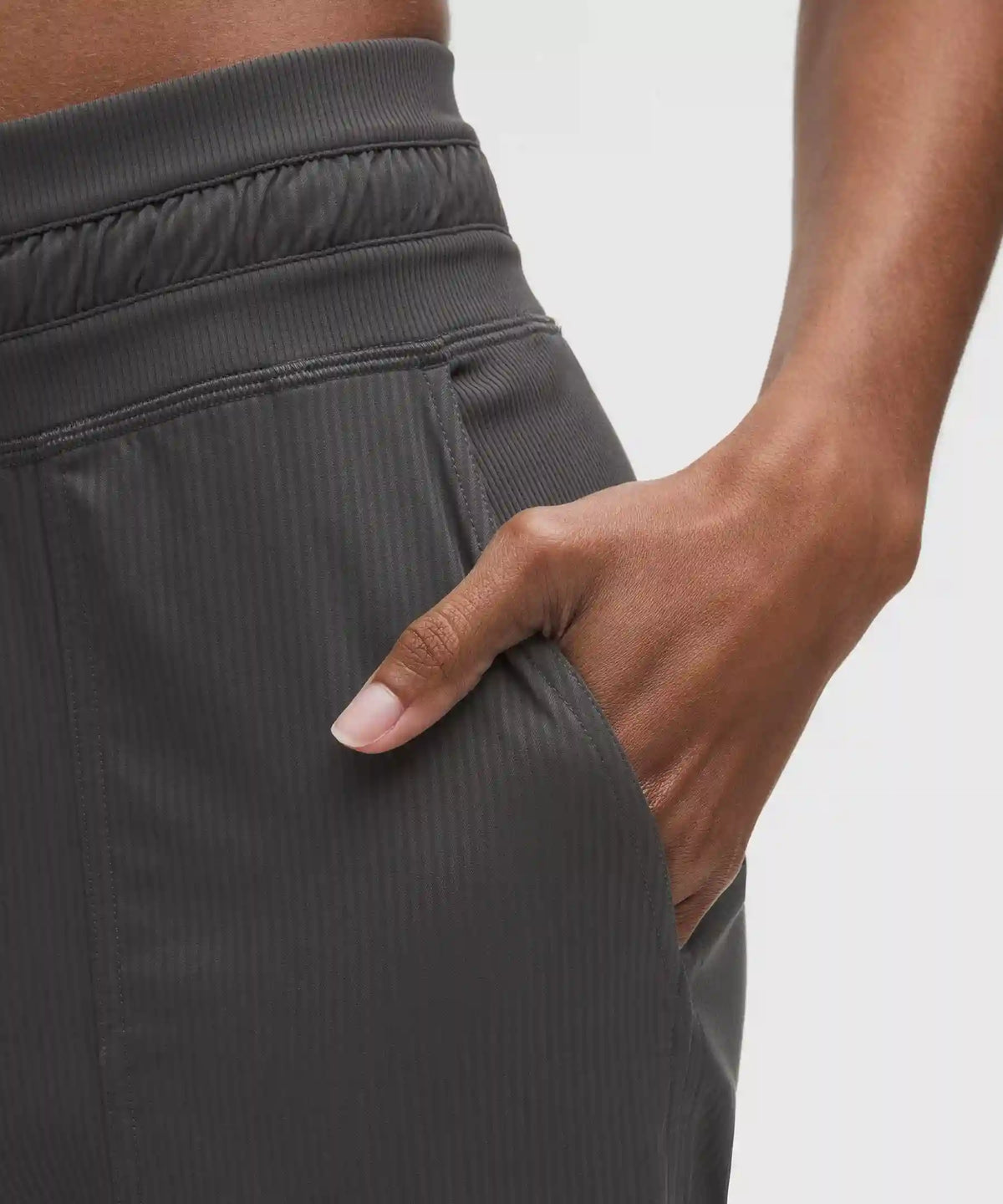 Dance Studio Mid-Rise Cropped Pant