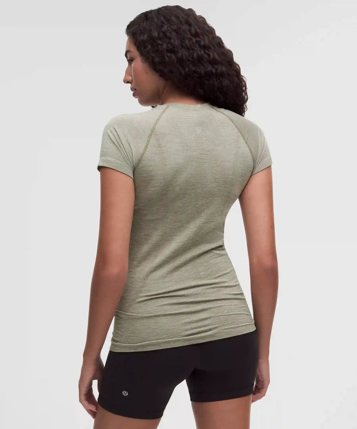 Swiftly Tech Short-Sleeve Shirt 2.0 *Hip Length