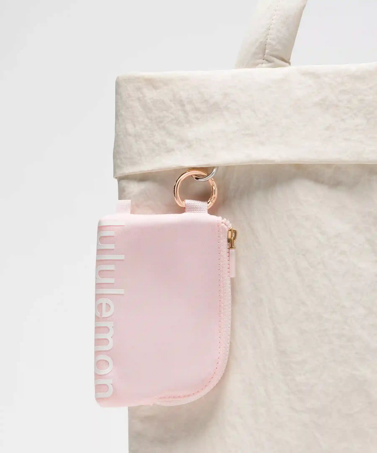 Clippable Card Pouch