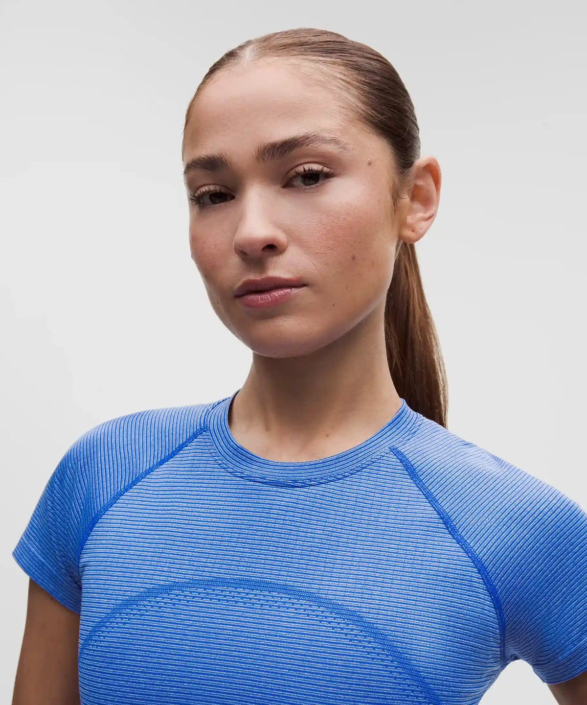 Swiftly Tech Cropped Short-Sleeve Shirt 2.0