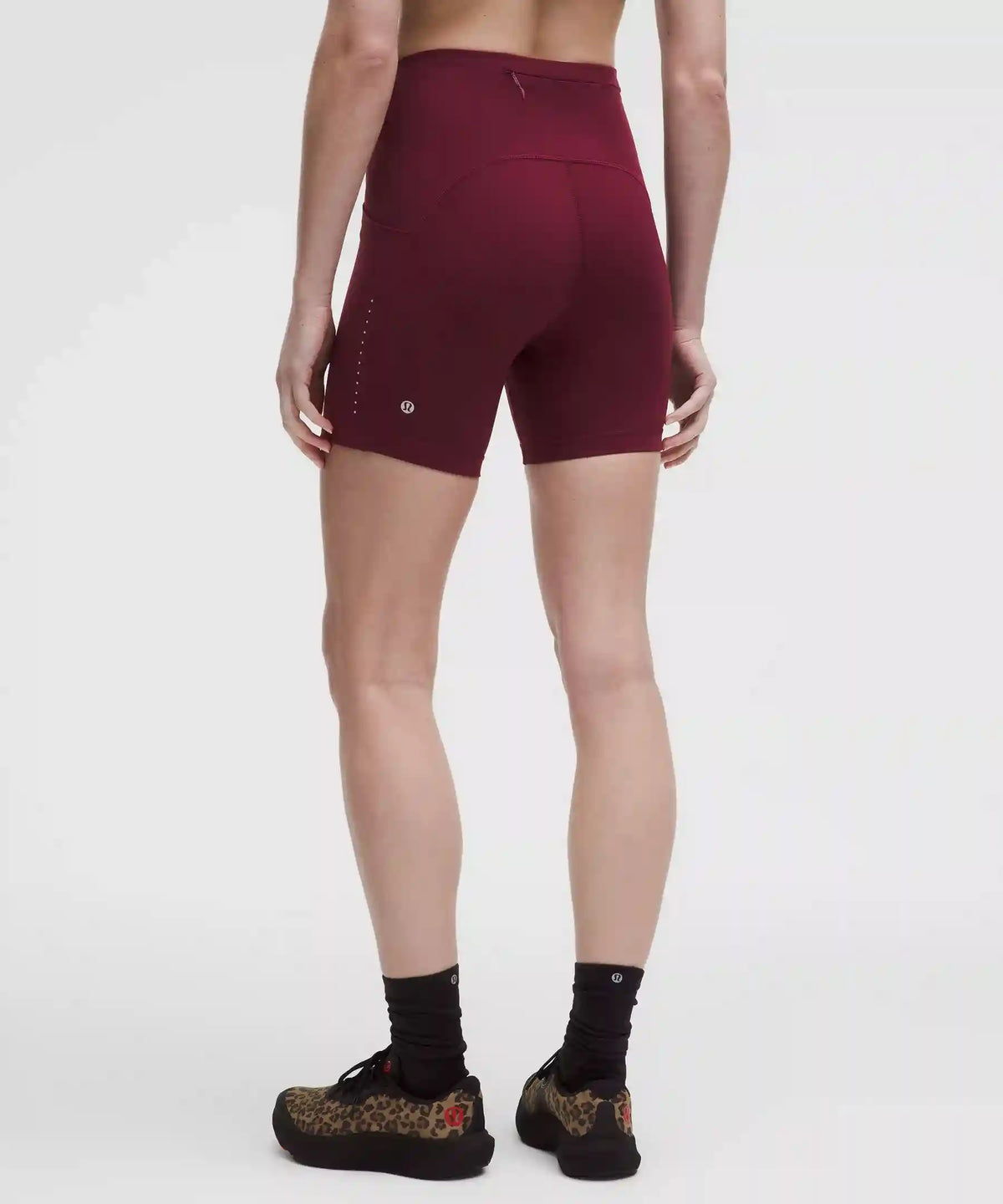 Swift Speed High-Rise Short 6"