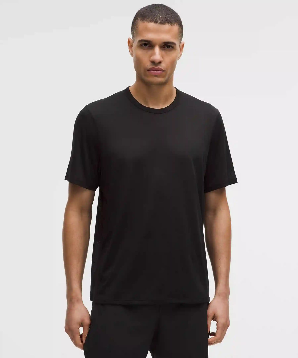 Men's Fast and Free Short-Sleeve Shirt *Perforated Stripe